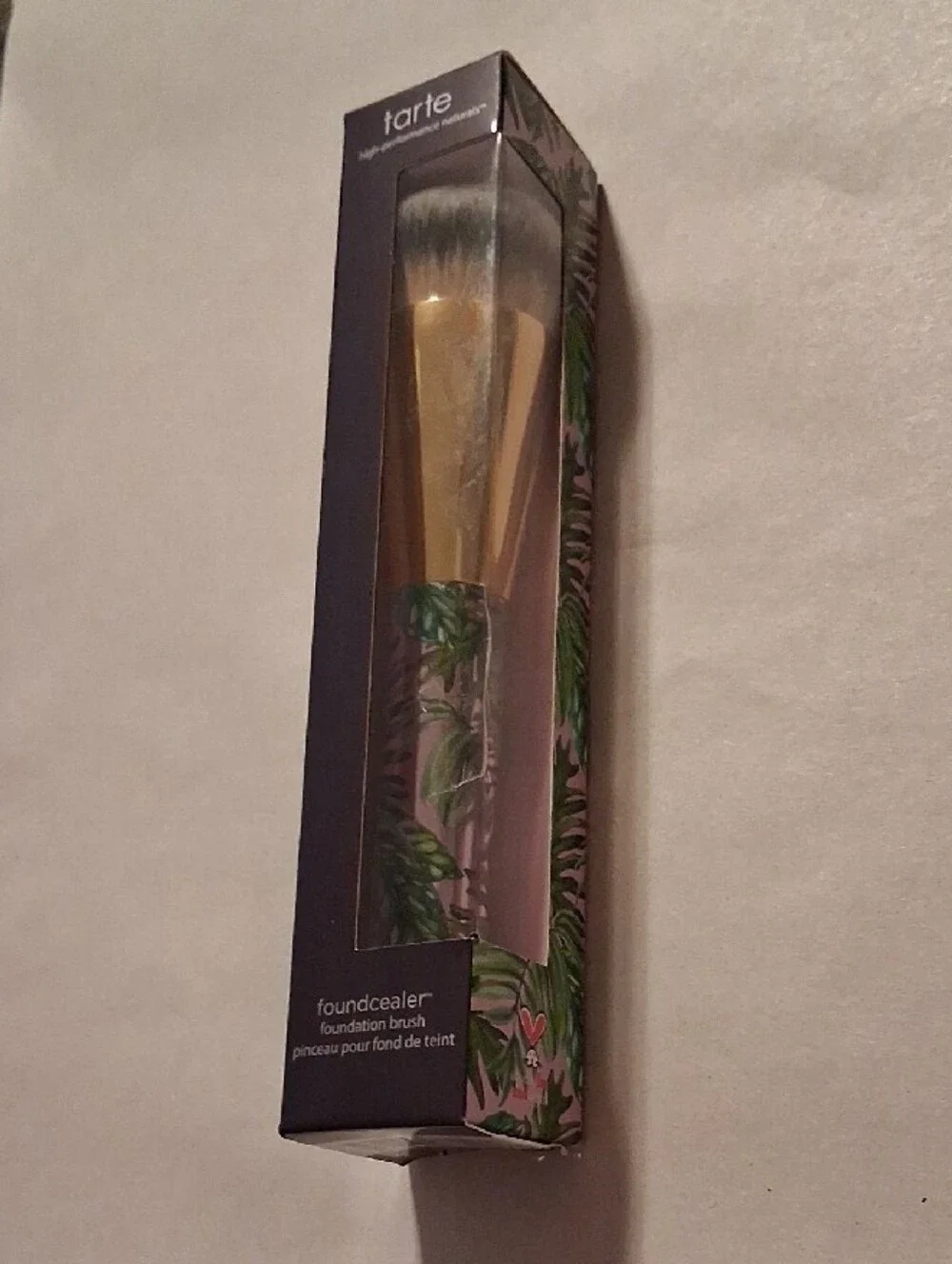 tarte foundcealer Foundation Brush